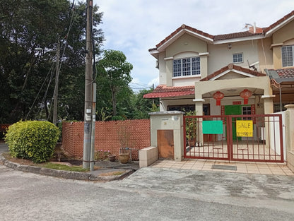 TERRACE HOUSE FOR SALE - CORNER LOT @ TAMAN PUTRA PRIMA PUCHONG SELONGAR