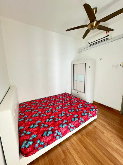 CONDOMINIUM FOR SALE - GARDENZ @ ONE SOUTH, SERI KEMBANGAN