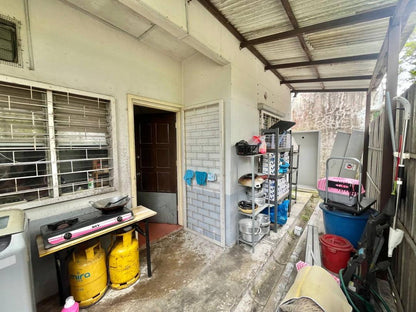 TERRACE HOUSE FOR SALE - 2 STOREY INTERMEDIATE LESTARI PERDANA SERI KEMBANGAN [FACING PLAYGROUND]