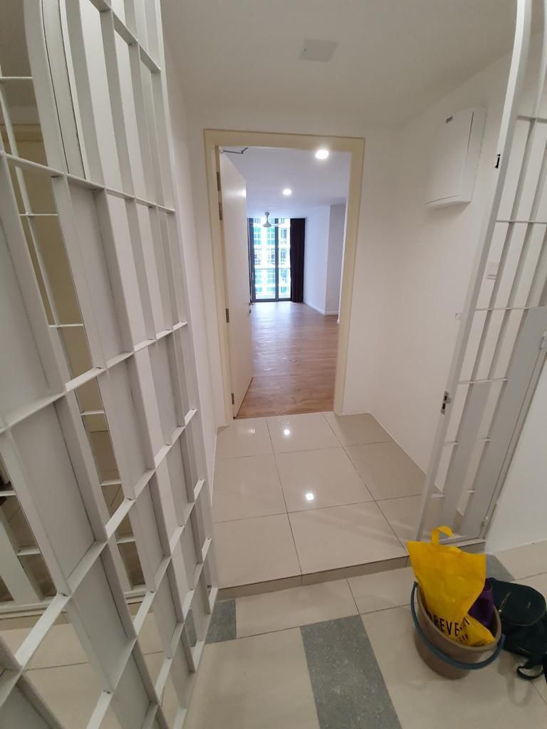 CONDOMINIUM FOR SALE - LAKEFRONT RESIDENCE, CYBERJAYA, SELANGOR
