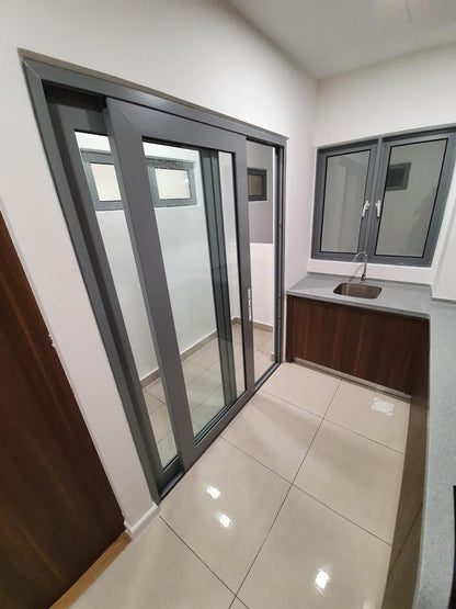 CONDOMINIUM FOR SALE - LAKEFRONT RESIDENCE, CYBERJAYA, SELANGOR