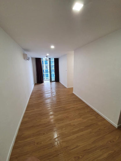 CONDOMINIUM FOR SALE - LAKEFRONT RESIDENCE, CYBERJAYA, SELANGOR