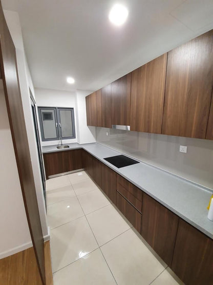 CONDOMINIUM FOR SALE - LAKEFRONT RESIDENCE, CYBERJAYA, SELANGOR