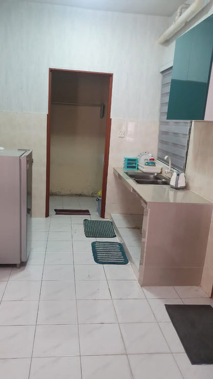 APARTMENT FOR SALE - APARTMENT VISTA IMPIANA, SERI KEMBANGAN, SELANGOR