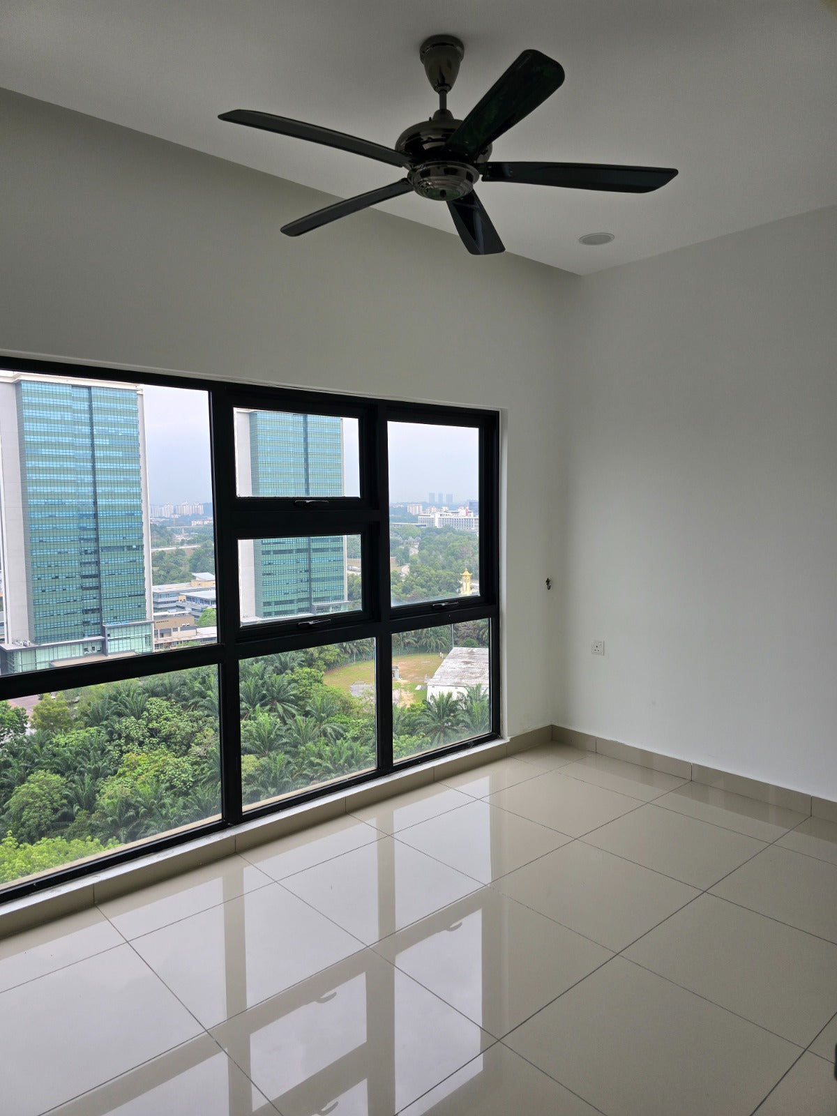 CONDOMINIUM FOR SALE - CYBERJAYA HYVE SOHO SUITES, CYBERJAYA, SELANGOR