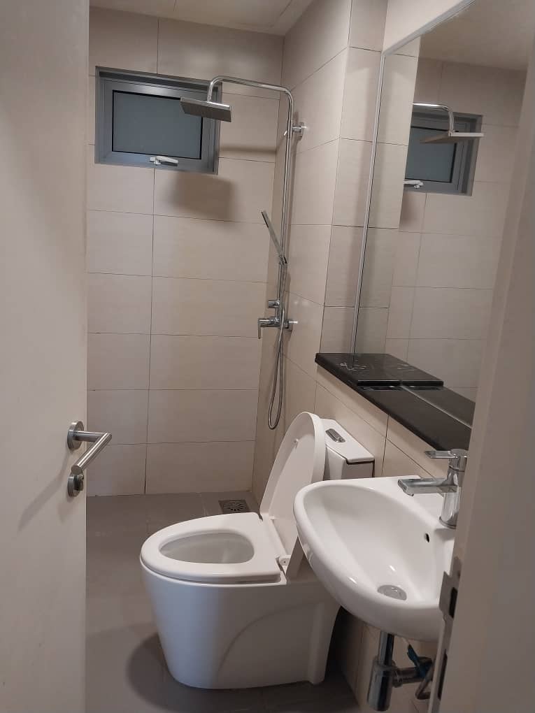 CONDOMINIUM FOR SALE – LAKEFRONT RESIDENCE CYBERJAYA